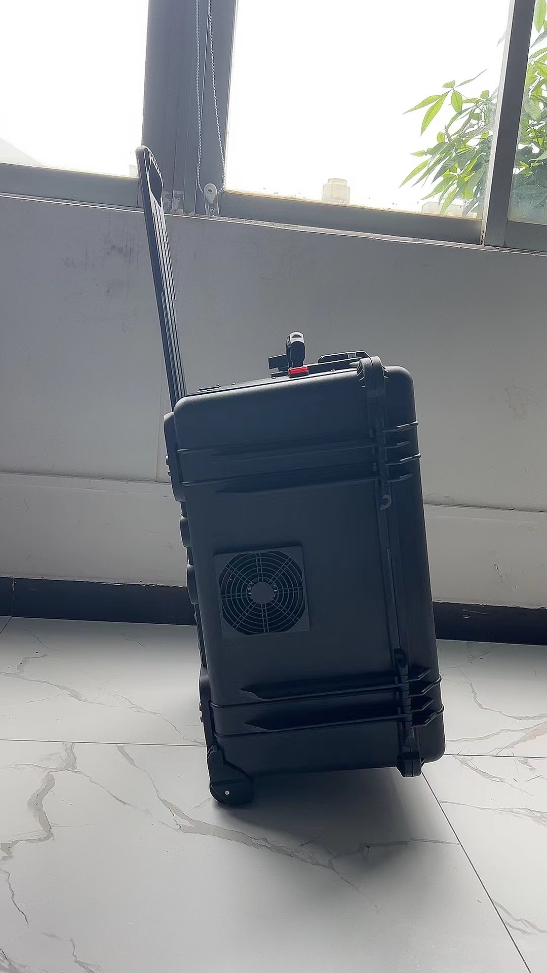 苏州手拉箱型移动通信干扰器